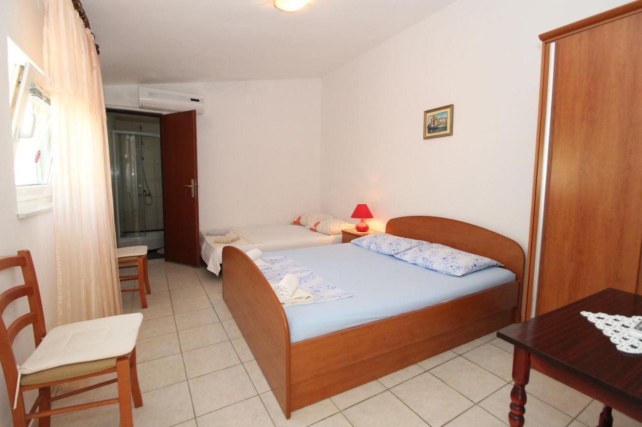 Apartment Marija Kolan Bagian luar foto
