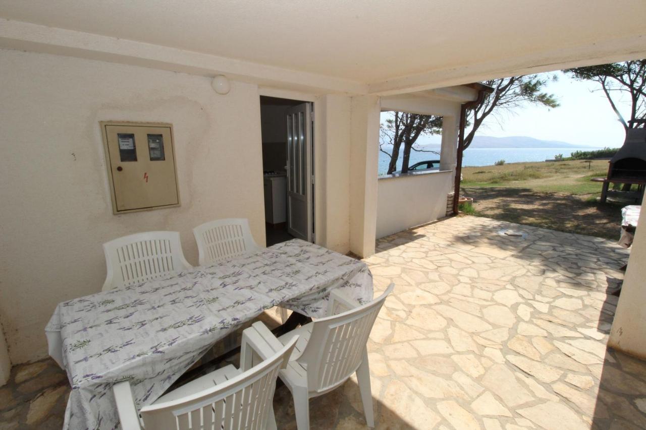 Apartment Marija Kolan Bagian luar foto